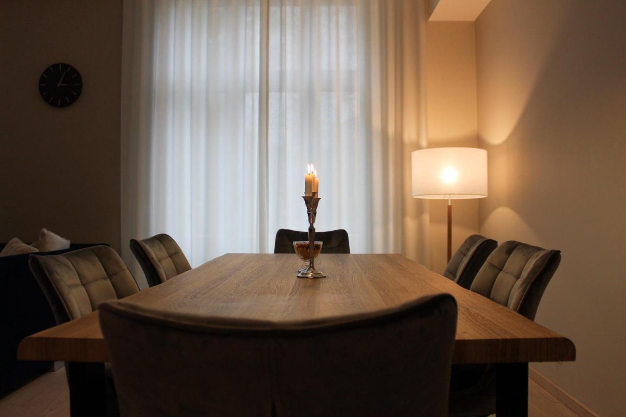 Emajoe Keeltekool Apartment Tartu Exteriör bild