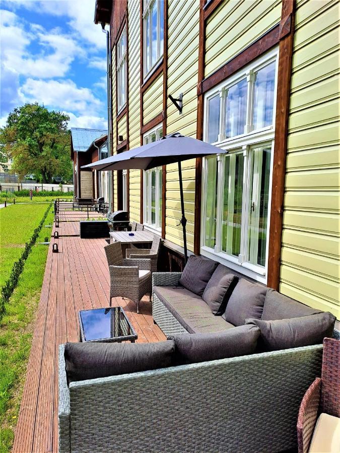 Emajoe Keeltekool Apartment Tartu Exteriör bild