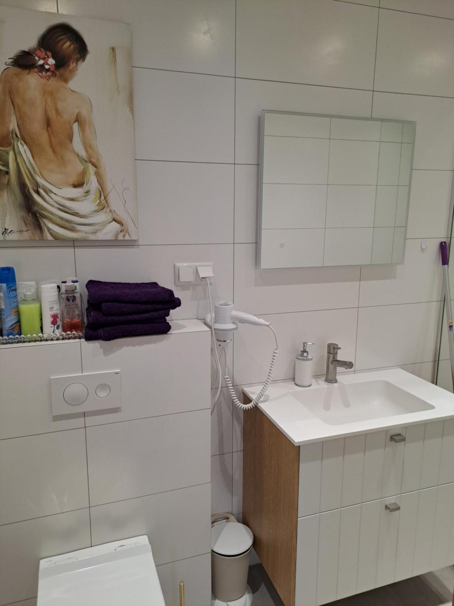 Emajoe Keeltekool Apartment Tartu Exteriör bild