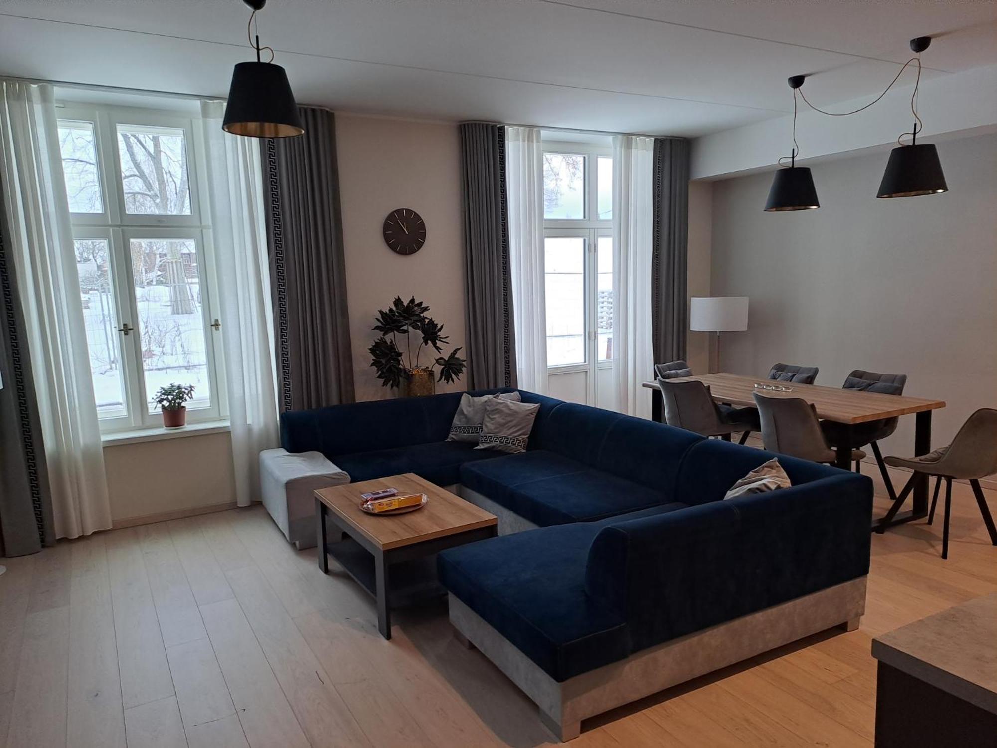 Emajoe Keeltekool Apartment Tartu Exteriör bild